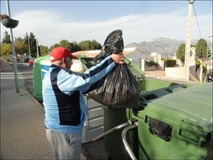 La subvención municipal de la basura ha llegado este año a 207 familias