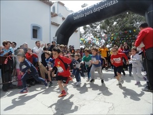 Carreras Infantiles de Sant Vicent junto a la ermita en 2015