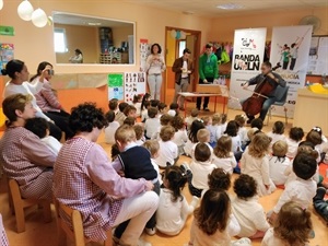 Audición musical de la UM La Nucía en el Bressol por el "Dia de la Pau"
