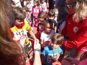 Hubo medallas participativas para todos los corredores