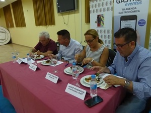 Jurado Profesional de la VIII Ruta de la Tapa, evaluando las 11 tapas a concurso