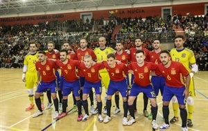 Era la tercera visita de España al Pabellón Municipal Camilo Cano