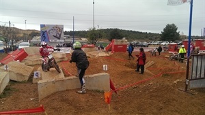 Un piloto en plena competición