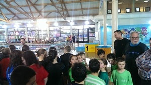 270 nadadores de 14 clubs participaron en esta competición federada