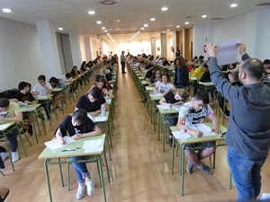 Los exámenes de selectividad se realizaron en l'Auditori de La Nucía