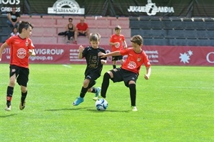 En semifinales, sobre césped natural, el benjamín nuciero cayó ante el Promesas Elche