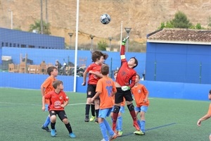 El benjamín "A" del CF La Nucía se impuso al Salesianos por el tercer puesto