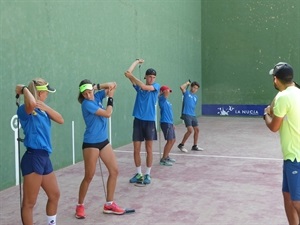 Los jóvenes recibirán formación en otros deportes y psicomotricidad