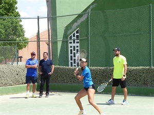 Se trata de un campus de mini Tenis, Iniciación y Perfeccionamiento