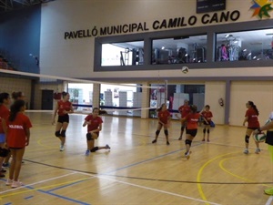 El X Campus de Voleibol se prolonga una semana