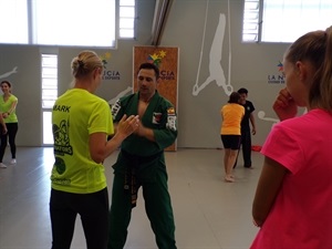 El Taller se desarrolla en la Sala Tatami del Pabellón Municipal Camilo Cano