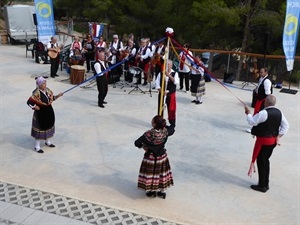 Durante la fiesta solidaria habrán actuaciones de diversos músicos, cantantes, bailarines y autores