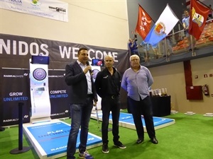 Sergio Villalba, concejal de deportes, junto a Alejandro Álvarez, organizador del evento y Antonio López promotor de