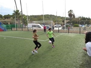 El Torneig de Futbol Indoor de Penyes comenzó el sábado por la tarde en las pistas exteriores