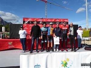 Podium masculino de la #MarchaLaNucia2018 con 1º Adelino Moll, 2º Manolín Sánchez y 3º Saoro Moll