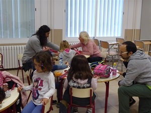 Esta Escola de Nadal se celebra en el Colegio La Muixara