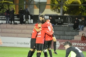 Los jugadores nucieros celebrando uno de los goles de la "gélida" tarde