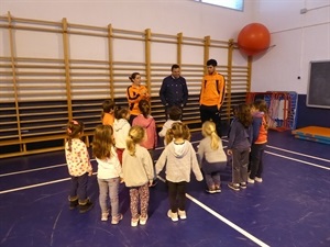 El Colegio Muixara comenzó ayer también las actividades extraescolares gratuitas con Psicomotrocidad