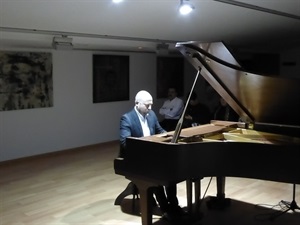 Los asistentes disfrutaron del virtuosismo del pianista húngaro István Székely
