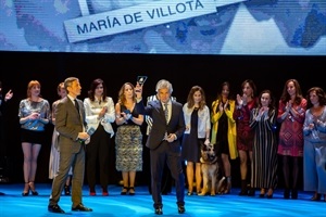 Emilio de Villota recogió el premio honorífico póstumo a su hija María