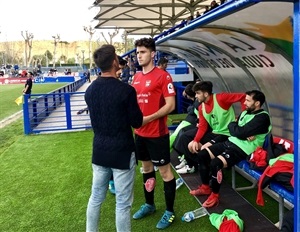 El juvenil Alejandro Ruíz debutó con el primer equipo nuciero