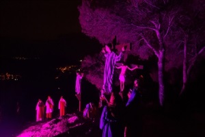 En el monte Calvari se escenificaron 8 escenas