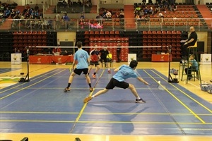 El Pabellón Municipal Camilo Cano acoge desde hoy el Campeonato de España de Bádminton sub-19 y Parabádminton