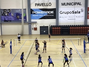 El Pabellón Camilo Cano acogió esta Fase Final Autonómica Infantil de Voleibol