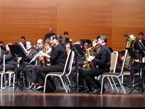 Al final del concierto la banda de la Unió Musical La Nucía volvió a interpretar el pasodoble "Sinagra"