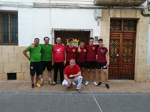 L'Esclafit y Pardal-Aixeta antes de jugar en el carrer Enmig