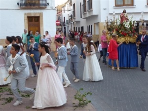 La procesión concluyó en la Iglesia Parroquial de La Nucía