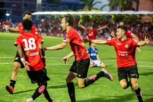 El gol en el descuento desató la locura en el Camilo CAno