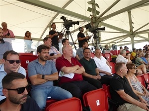 En el palco durante el partido estuvieron José Manuel Llaneza, vicpte. del Villarreal, Fernando Roig, pte. Villarreal CF y y Bernabé Cano, alcalde de La Nucía