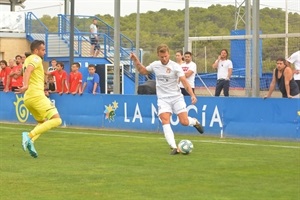 Hermosa fue un estilete por la izquierda en su vuelta al CF La Nucía