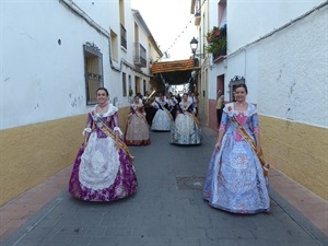 Las damas de la Reina 2019 por las calles del casco antiguo