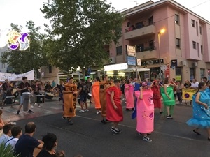 La Mascletà de la penya La Mescla fueron los cuartos de la Cabalgata de Disfraces