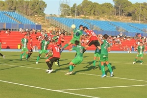 El Cornellà apretó al CF La Nucia durante todo el partido