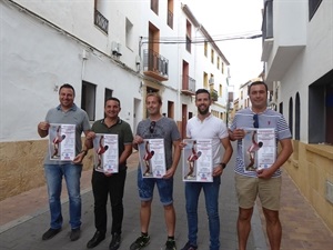 Presentación del VII Torneig de Pilota Valenciana de La Nucía en el carrer d´Enmig