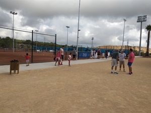 La Academia de Tenis Ferrer está situada junto al Estadi Olímpic