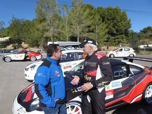 El exfutbolista Santiago Cañizares ha participado en el Rallye La Nucía 2019