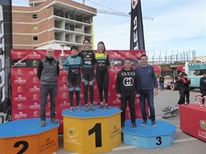 Podium femenino con 1ª Elena Lloret,  2ª Alicia Margalejo y 3ª Ayda Parra