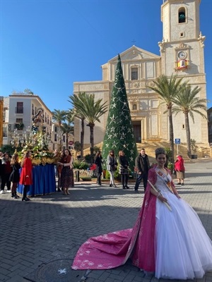 La reina Mari Fernández Jumilla durante la procesión