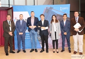 El evento contó con la presencia del secretario autonómico de Turismo, Francesc Colomer, el alcalde de Cullera y el director general de Turismo, Herick Campos.