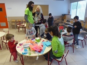La Escola de Nadal se desarrolla en el Colegio Público La Muixara