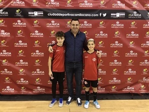 David Lorente y Alejo Cantera junto a Sergio Villalba, concejal de deportes