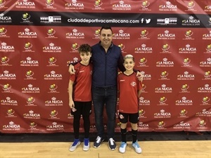 David Lorente y Alejo Cantera junto a Sergio Villalba, concejal de deportes