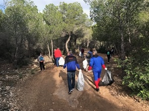 Durante la mañana del sábado se realizó esta limipieza medioambiental