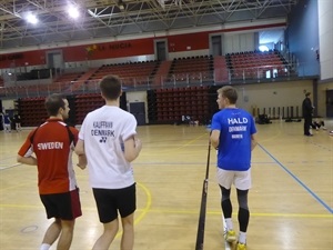 En este I Campus Internacional de Alto Rendimiento de Bádminton participan jugadores y jugadoras internacionales