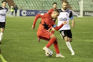 Un momento del partido de Copa del Rey ayer del CF La Nucía frente al Mérida