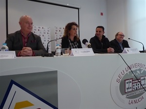 Eva Valero, dtra. Secretariado Sedes de la UA, participó en la presentación de la programación